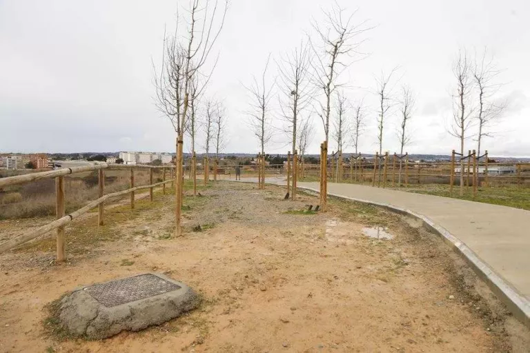 El Secà insta la Paeria a acabar les obres dels miradors al cap de 4 mesos parades