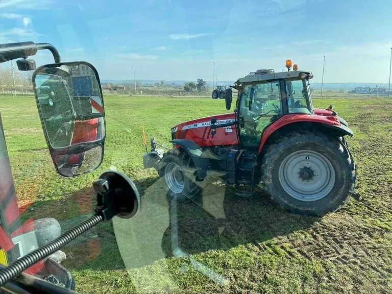 Curs per aprendre a guiar tractors amb GPS