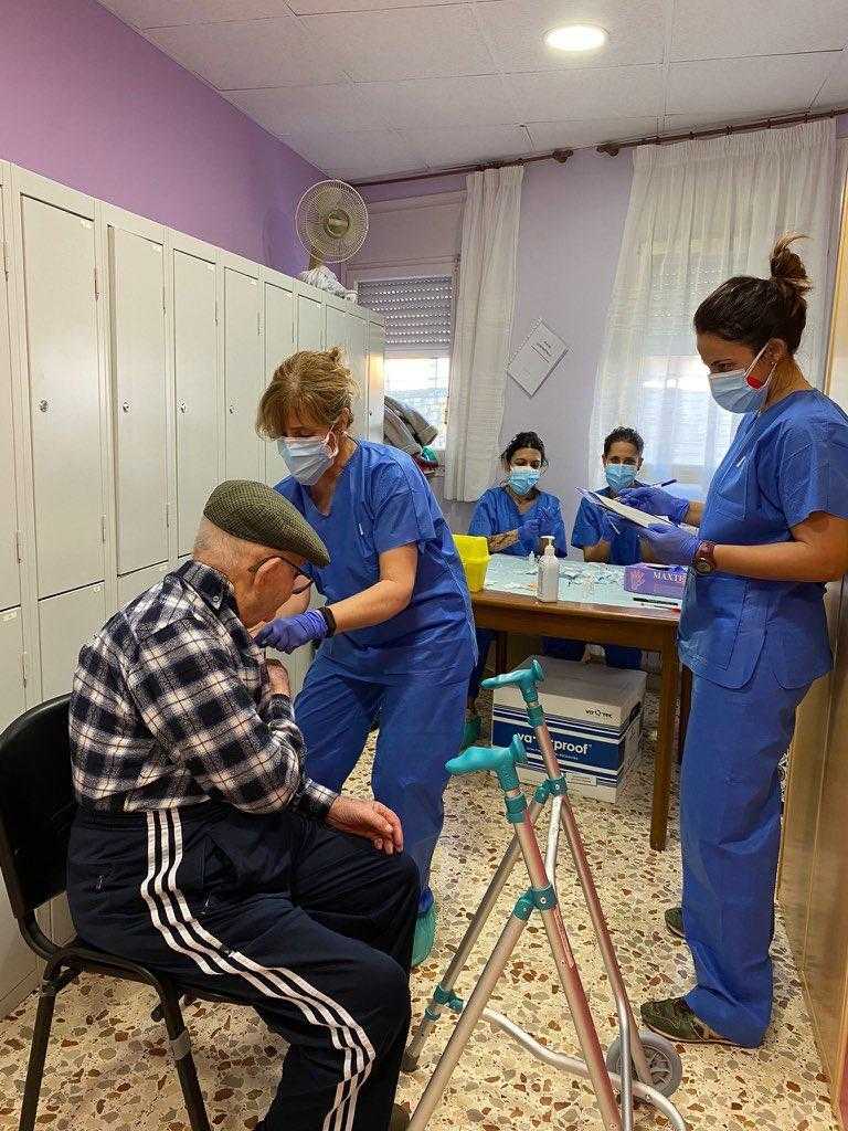 Gairebé 9.000 lleidatans ja han rebut la segona dosi de la vacuna