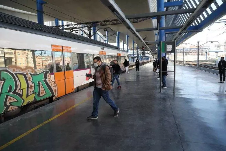 Bitllets sense cobrar i viatgers no comptats en trens de Lleida