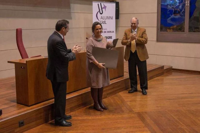 L'enginyera Núria Carretero recull el premi Alumni UdL reivindicant el potencial de Lleida