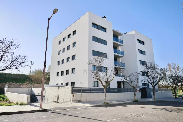 Les llars catalanes gasten més de 1.100 euros al mes en habitatge i subministraments, el 35% de tota la despesa