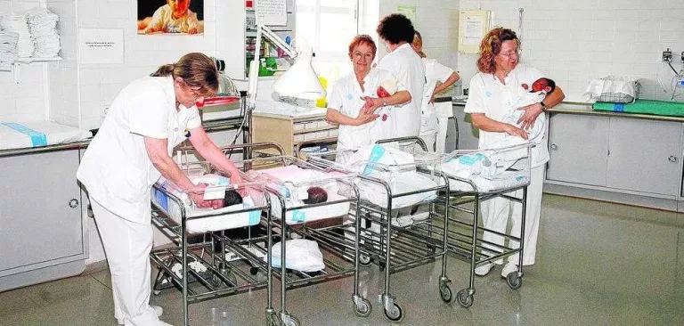 Moren 400 persones més de les que naixen a Lleida