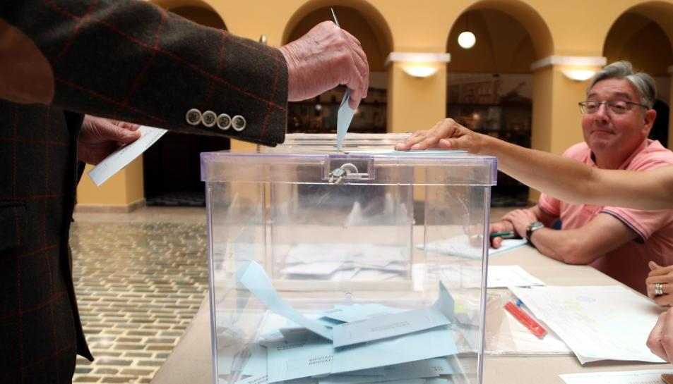Catalunya votarà en pavellons i no en escoles a les eleccions del 14-F