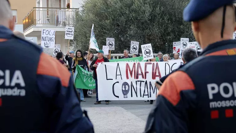 Suport ramader i rebuig social en la presentació de la planta de biogàs a la Sentiu