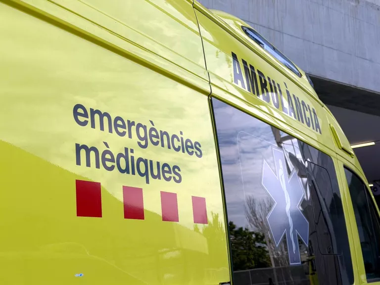 Tres ferits crítics en bolcar un cotxe a Ribera d'Urgellet, a l'Alt Urgell