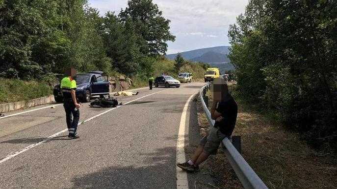 Mor un conductor i les seves dues filles resulten ferides greus en un accident a Bell-lloc