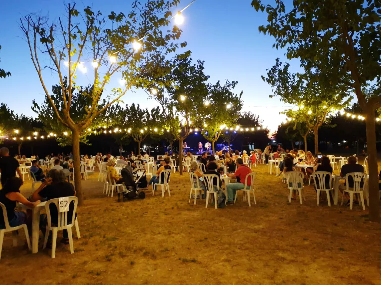 Unes 200 persones gaudeixen del primer concert del Km Cultural d’agost a Tàrrega