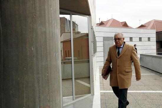 L'exlíder de Vox a Lleida nega haver tingut relacions sexuals amb cap incapacitat i diu que l'extorsionaven