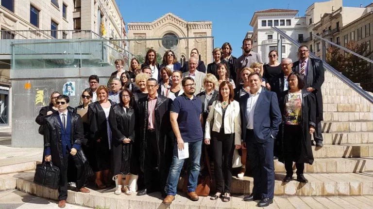 Més de 80 lletrats de Lleida s'organitzen per ser presents a les seus electorals i vetllar perquè es pugui votar l'1O