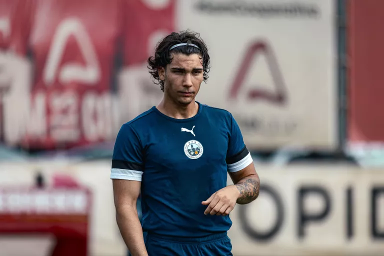 L’Atlètic Lleida incorpora el balaguerí Alex Urcan per reforçar la defensa