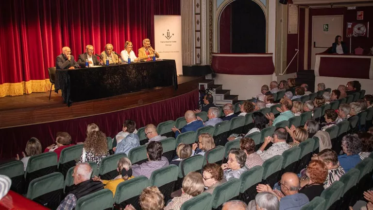 L’Aula d’Extensió Universitària de Tàrrega obre el curs amb Quim Torra i nou rècord d’inscrits