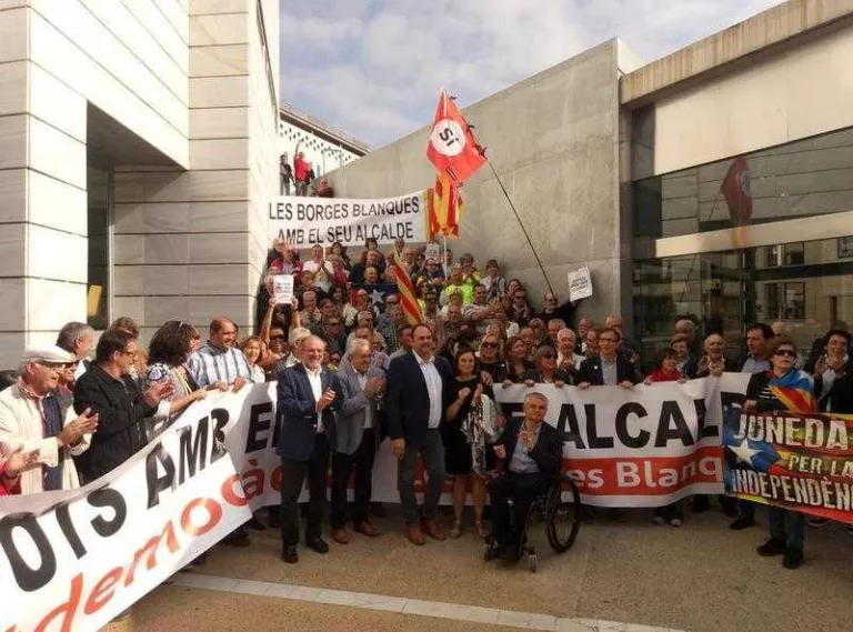 El Fiscal de Lleida: "Si haguessin declarat, no caldria que la Guàrdia Civil anés a buscar documents als ajuntaments"