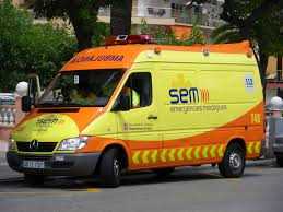 Ferit greu un home en tallar-se la cama a Llavorsí