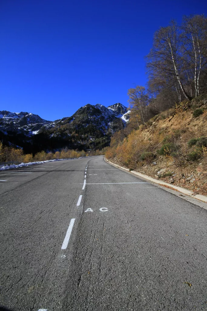 Tavascan millora la zona d'aparcament de l'estació