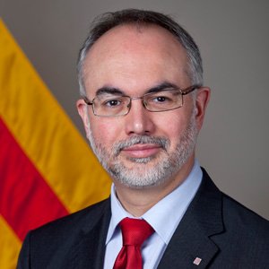 El Govern no abaixa les taxes desatenent el Parlament