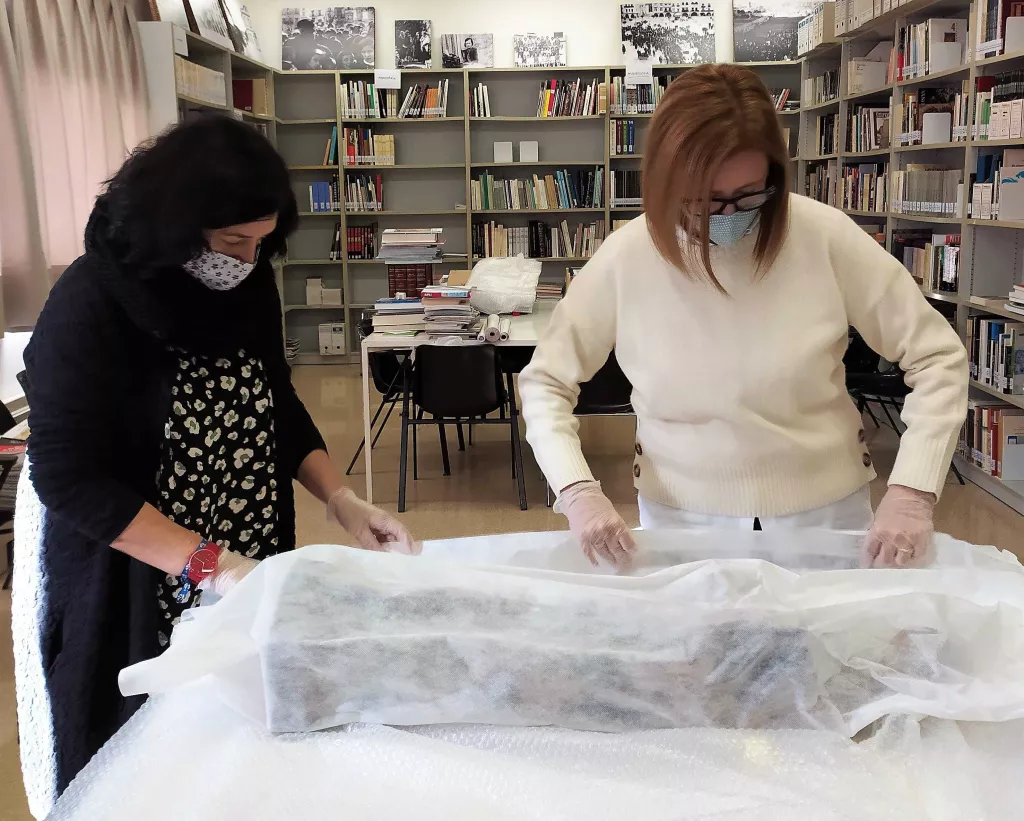 Arriba a Balaguer la talla gòtica adquirida el 2019 per la Generalitat en una subhasta