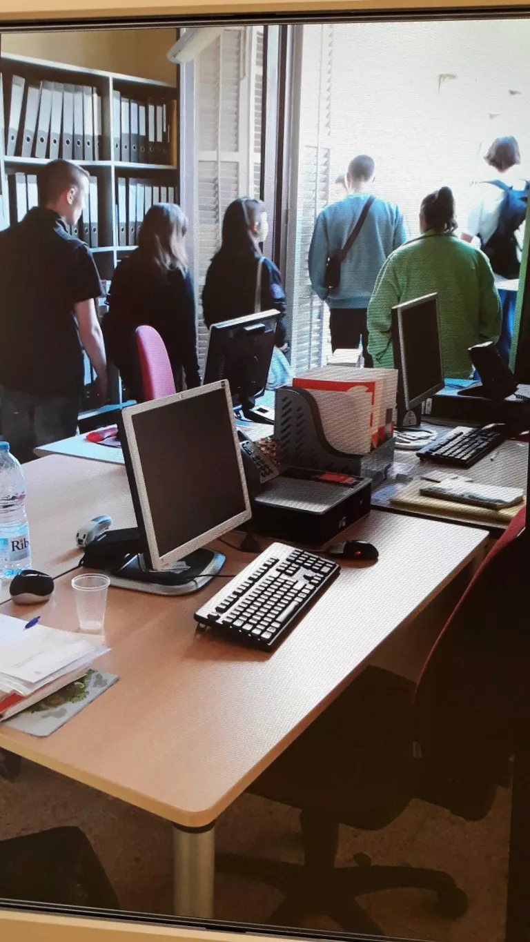 El PSC denuncia l’assalt a la seua seu d’una plataforma