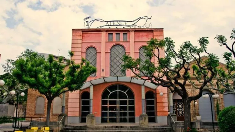 La CUP de Tàrrega demana iniciar les converses per municipalitzar el Teatre Ateneu
