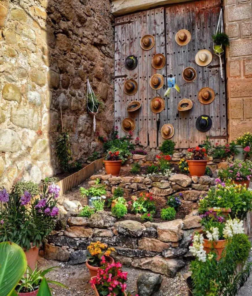 L'IEI acull l'exposició de fotografies del concurs "Les Garrigues en Flor"