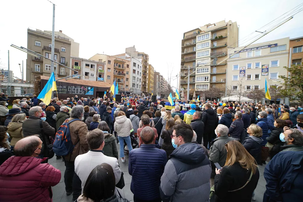Unes 600 persones es concentren a Lleida per reclamar la pau a Ucraïna