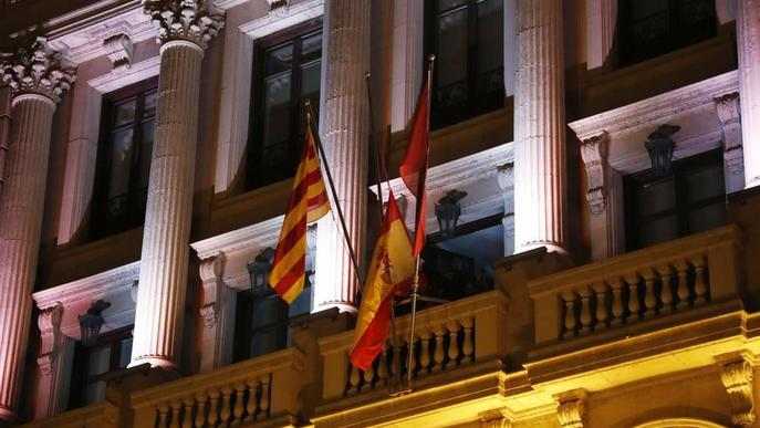 La fiscalia demana als Mossos un informe sobre la despenjada de banderes espanyoles de l'Ajuntament de Lleida