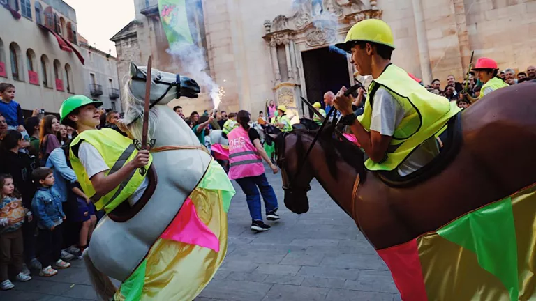 Els joves de Tàrrega estrenen el 'Bategar' de cultura popular