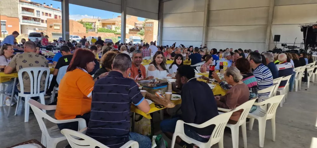 Benavent de Segrià celebra el Dia de les Cassoles amb 350 participants