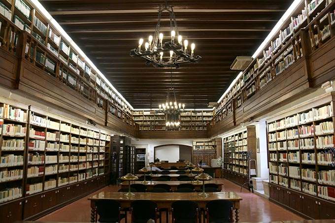 La biblioteca de l’IEI, referent de documentació local