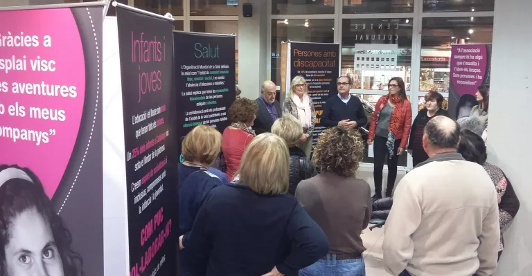 La biblioteca de Mollerussa ofereix als seus usuaris participar d’un Club de Lectura virtual sobre 10 films internacionals