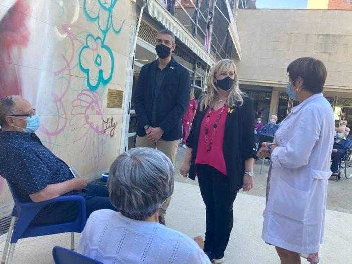 La consellera de Drets Socials visita una residència de Lleida per traslladar el seu suport a familiars i treballadors del centre