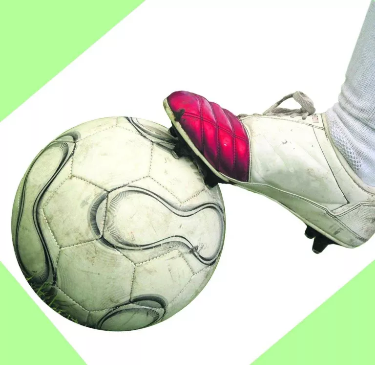 146 estrangers del futbol amateur i base de Lleida, sense fitxa