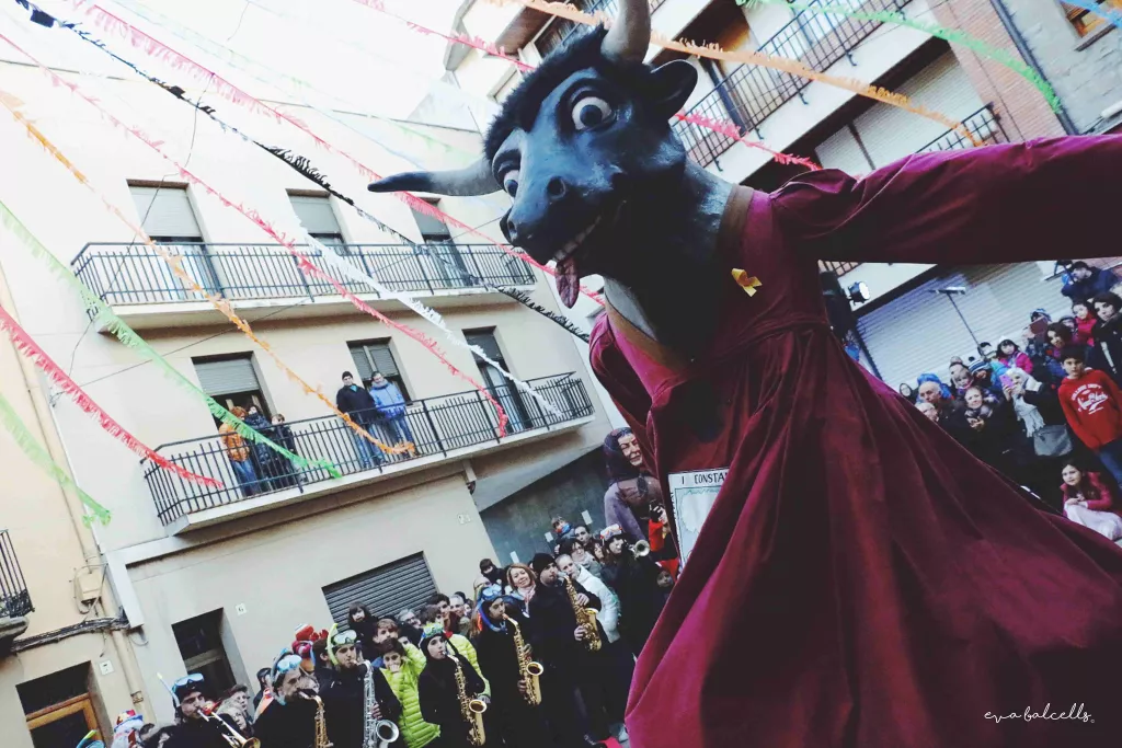 Torà es prepara per a la festa del Brut i la Bruta d'aquest Carnaval