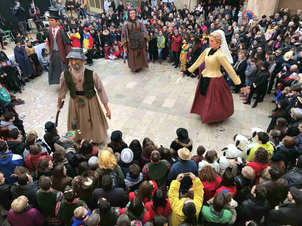 ℹ️ Així serà la Festa del Brut i la Bruta 2023 a Torà