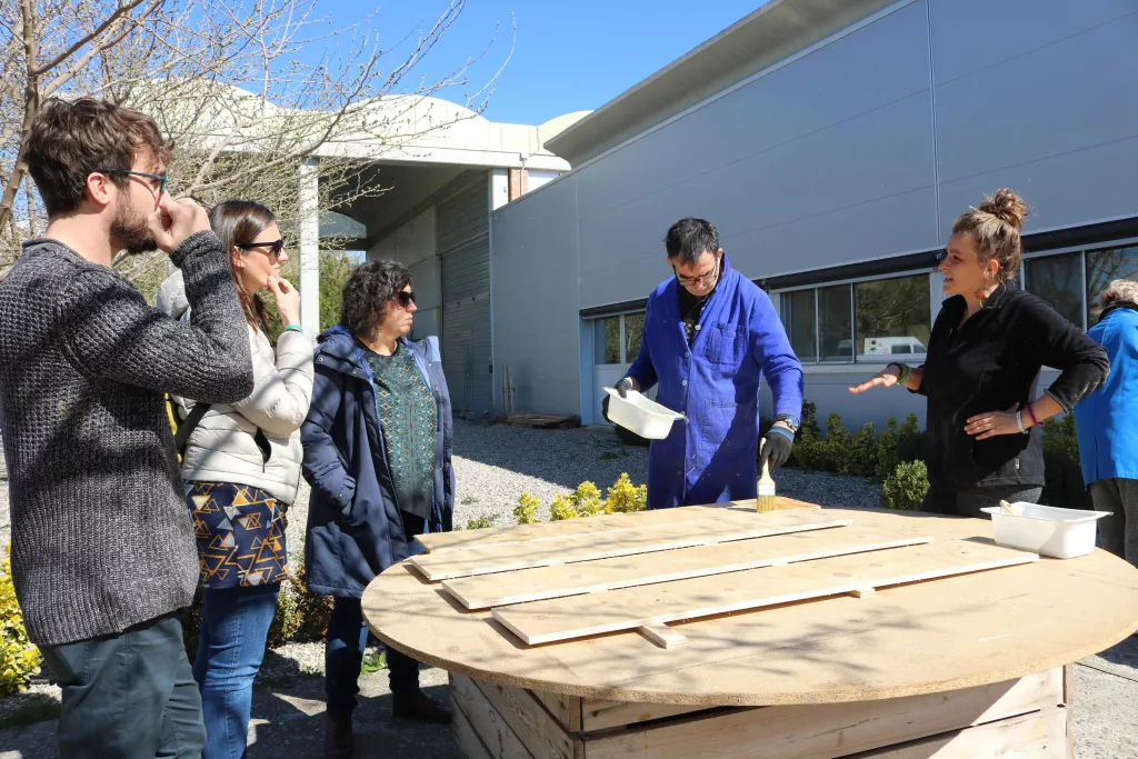 La fusteria del Grup Alba fabrica 260 caixes niu pel Canal Segarra Garrigues