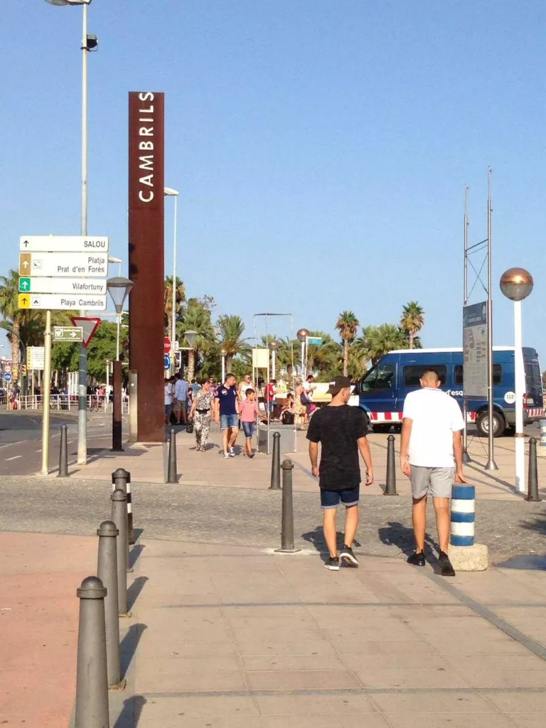 "Vaig pensar que si allò explotava, moriríem tots", el testimoni de dos lleidatans a Cambrils