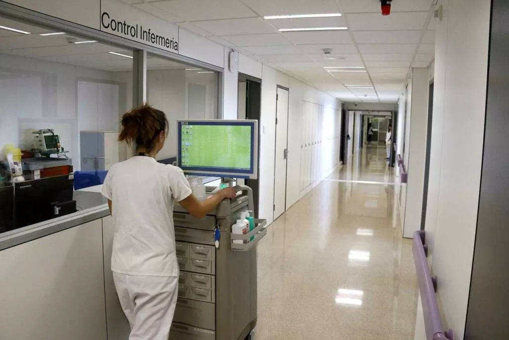 Professionals d'infermeria reclamen la jubilació voluntària als 60 anys