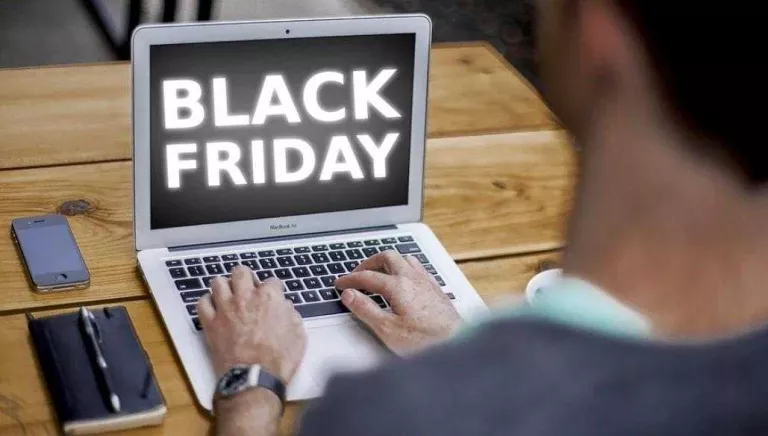 Consells per fer compres segures al Black Friday i Cyber Monday