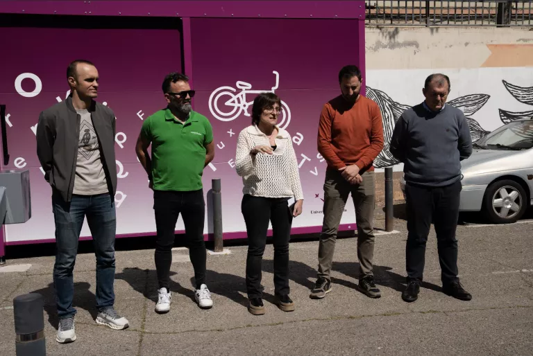 La UdL posa en marxa el seu primer aparcament intel·ligent per a bicicletes al Rectorat