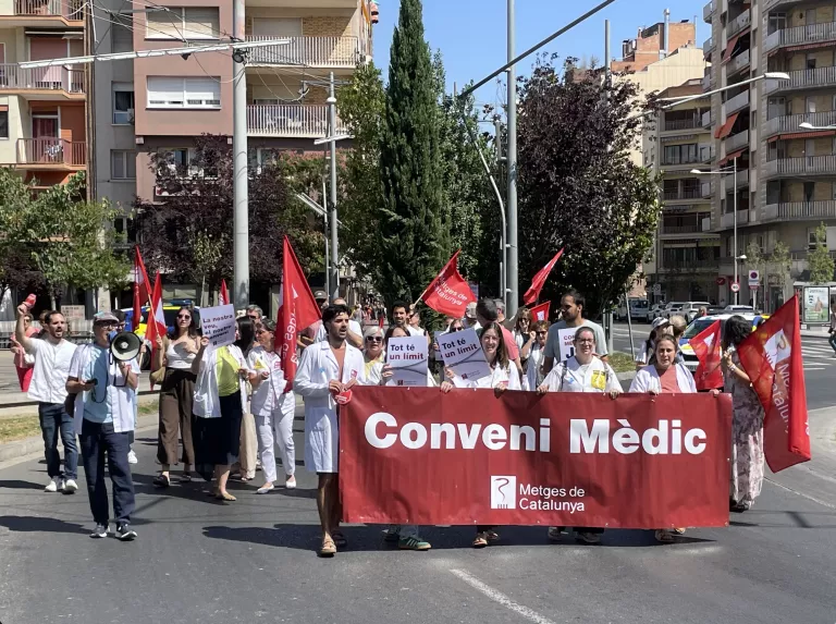 La protesta mèdica arriba a Lleida en la dotzena jornada de vaga convocada per Metges de Catalunya