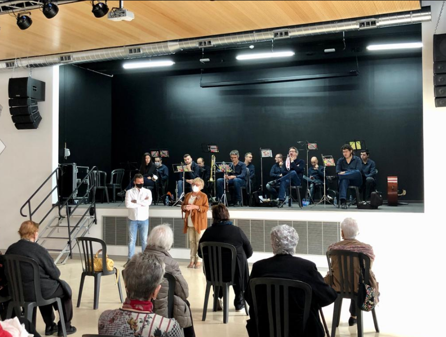 Comiat de Cobles a la Fresca, després d'un mes ple de música i sardanes adaptades a la Covid19
