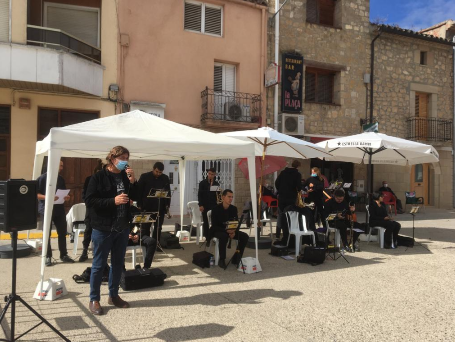 Comiat de Cobles a la Fresca, després d'un mes ple de música i sardanes adaptades a la Covid19