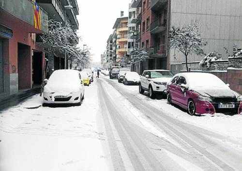 Turistes atrapats per la neu omplen els hotels de la Seu el cap de setmana