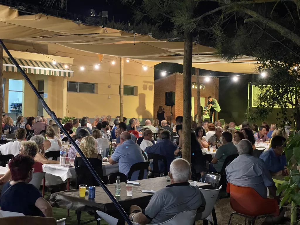 Torna el tradicional bany nocturn de Castelldans en un cap de setmana de música i poesia