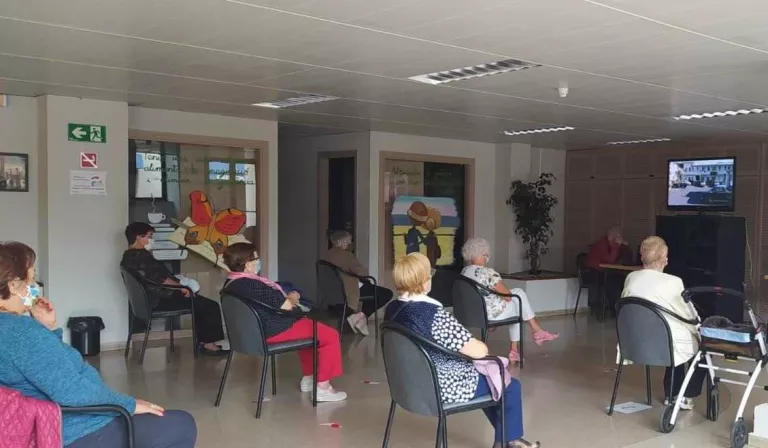 Els centres de dia demanen la vacunació un cop s'ha cobert la primera dosi a les residències