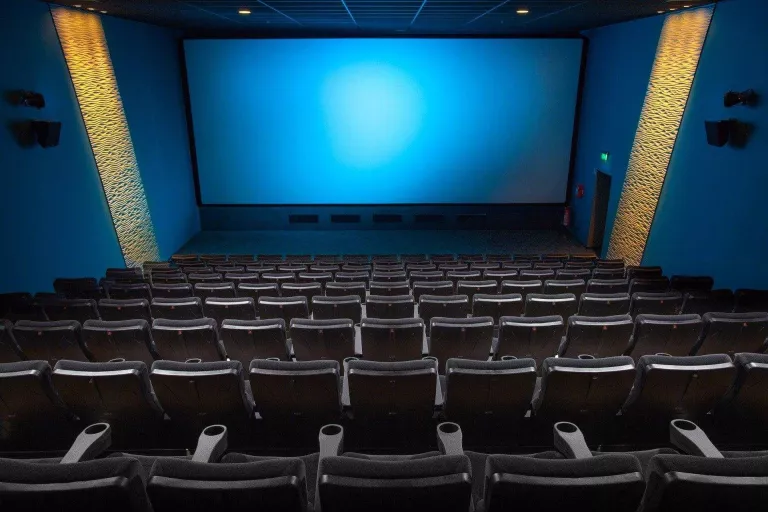 Tres municipis de Lleida reobren les portes dels seus cinemes