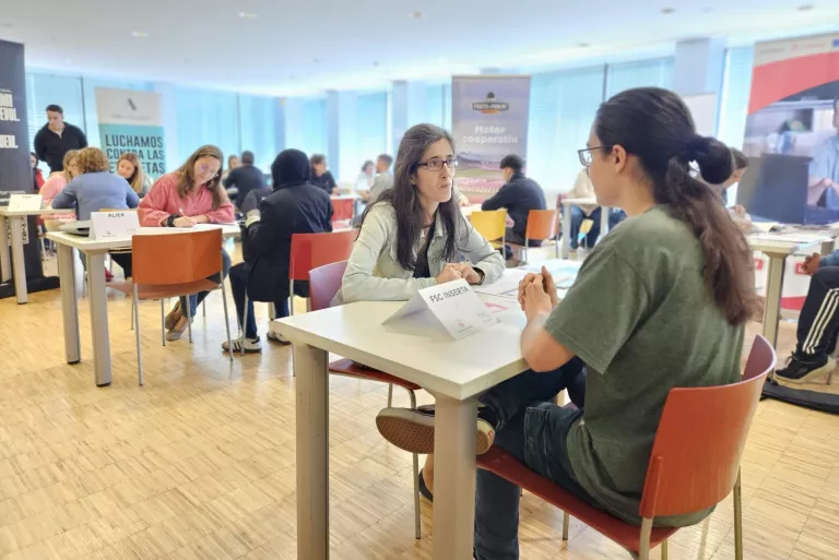 Lleida impulsa l'ocupació inclusiva amb una nova jornada de cites laborals ràpides