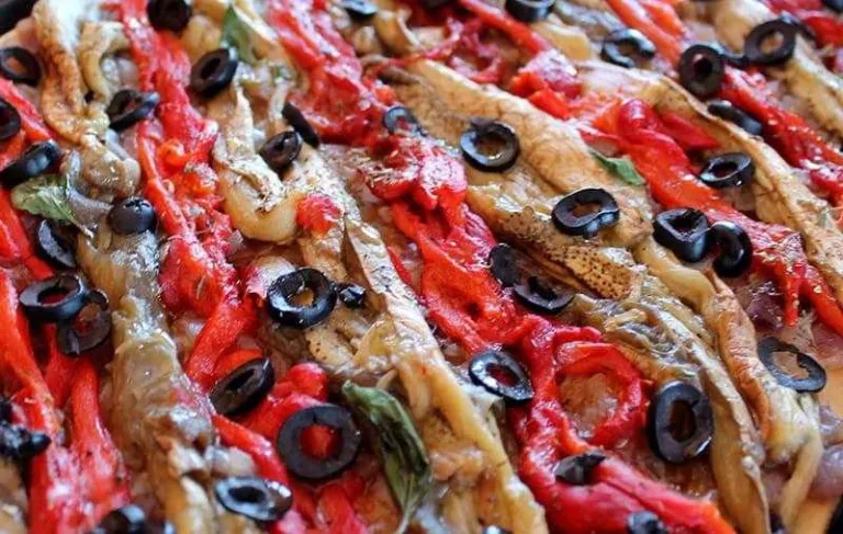 Sis forns i pastisseries on comprar i gaudir la coca de recapte