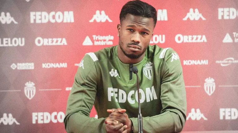 El futbolista Keita Baldé paga l'allotjament de 80 temporers en dos hotels de Lleida