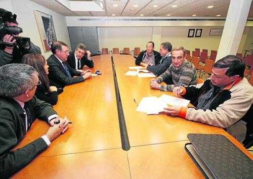 La plantilla de Copirineo signa els acomiadaments per liquidar la firma